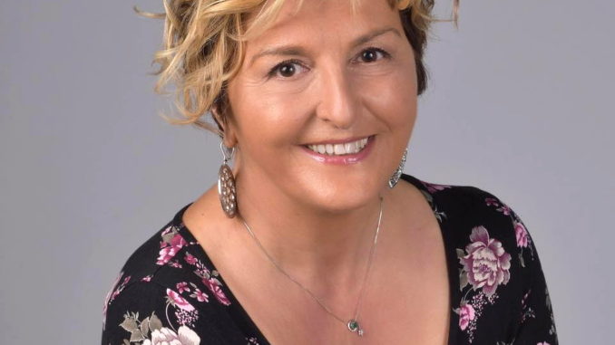 Il giro elettorale della candidata a sindaco Catia Degli Esposti