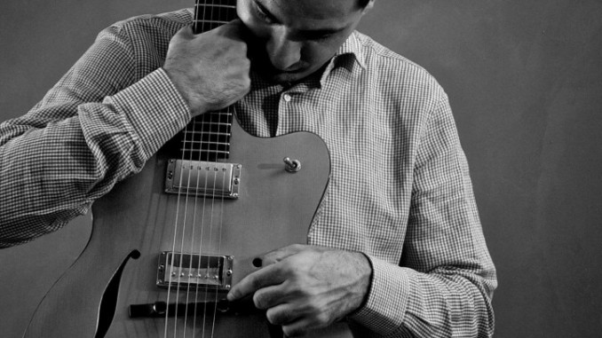 AcousticRoccaFestival, Simone Gubbiotti in concerto con il suo nuovo album