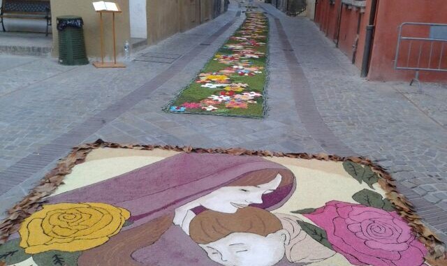 Infiorata De San Michele al Polo Giontella