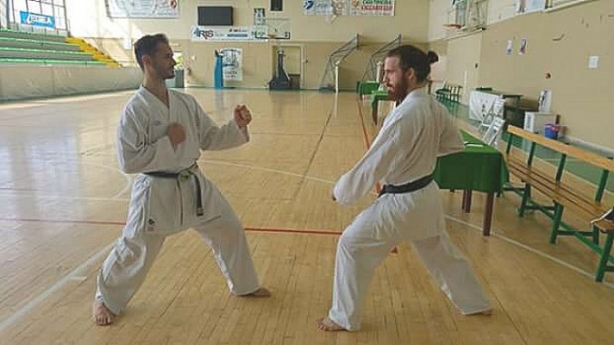 Karate passaggio di dan, Simone Cipiciani quinto Federico Belloni terzo