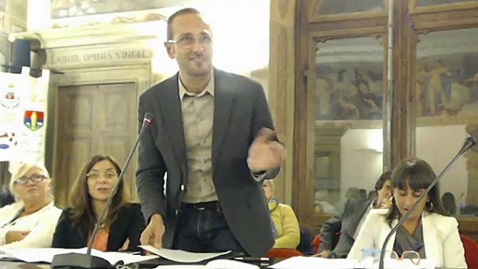 Movimento 5 Stelle boccia bilancio preventivo 2016. Il M5S di Bastia manifesta in Consiglio comunale tutto il suo disappunto