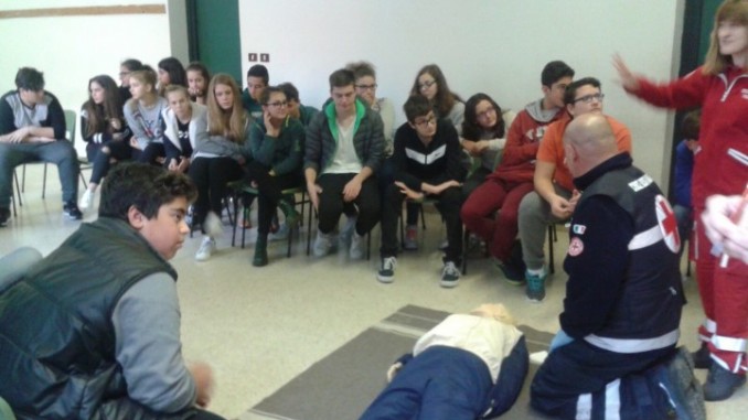 Ic Bastia 1, formazione di primo soccorso con la Croce Rossa