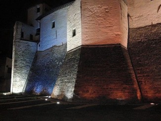 Domenica 1 ottobre sarà illuminata di Rosa la Rocca Baglionesca