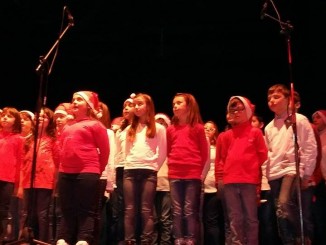 Natale è una festa dell'umanità, concerto di bambini all'Esperia