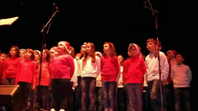 Natale è una festa dell'umanità, concerto di bambini all'Esperia