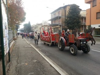 Natale con le scuole la carica dei 1100 per gli auguri a Bastia
