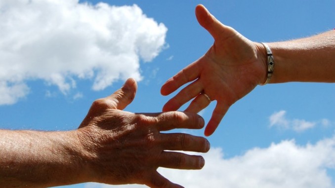 Caritas di Bastia Umbra, pacco dono 2015 La Caritas, tutto l'anno impegnata per aiutare le persone in difficoltà