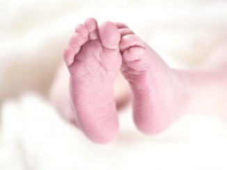 Lucia è la bimba nata in casa a Cipresso di Bastia