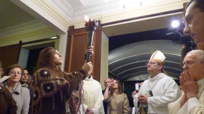 accensione-fiaccola-678x381 La Fiaccola di Santa Rita da Cascia, giovedì farà tappa a Bastia