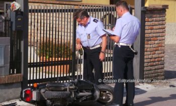 Incidente stradale in via Santa Lucia, centauro in ospedale