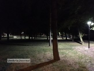 Luce e controlli sicurezza ai giardini di via Pascoli a Bastia Umbra
