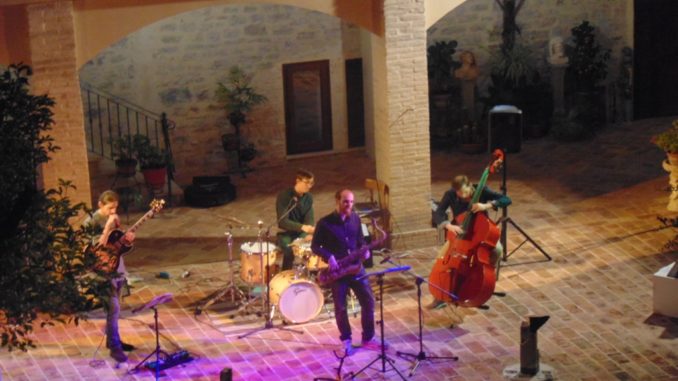 Rooms Project: serata jazz per Acustic Rocca Festival al chiostro benedettino