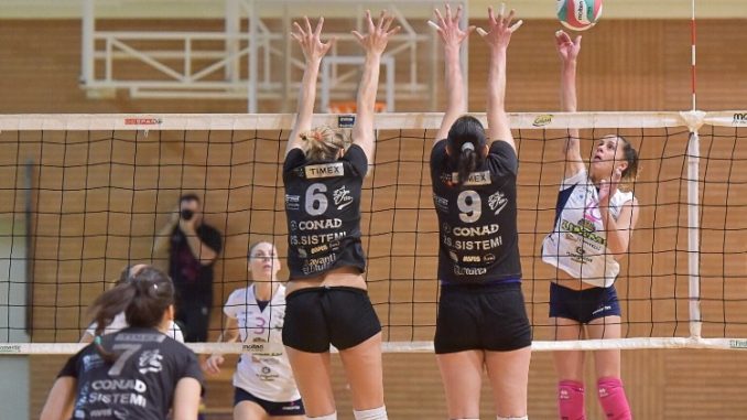 La Limmi School volley Bastia Umbra trionfa al tie-break: Tosti fa 30... e lode!