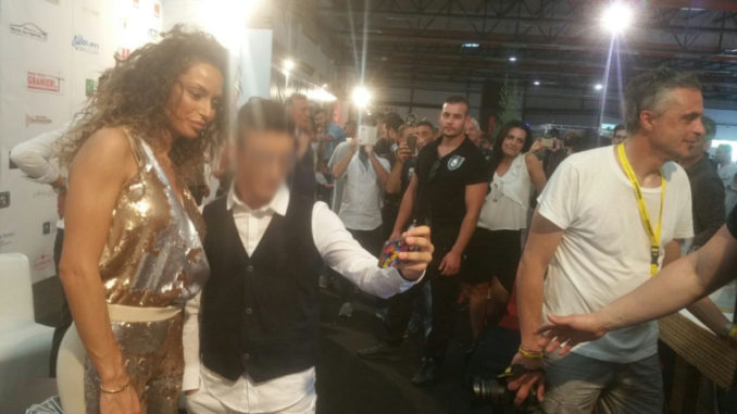 Raffaella Fico madrina de Lo show dei motori fa visita a Umbriafiere