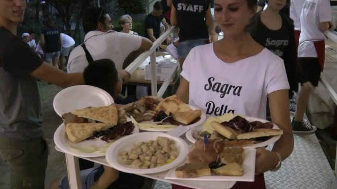 Ritorna a Costano la Sagra della Porchetta, dal 18 al 27 agosto 2017