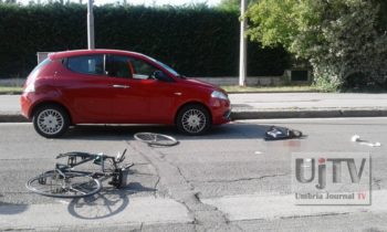 Incidente stradale a Bastia Umbra, investito uomo in sella a una bicicletta