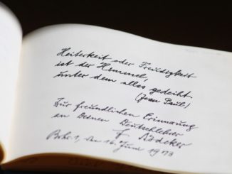 Casa Chiara presentazione del libro L’antica madre e poesie Tramonto