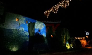 Nevicata di colori sulla Rocca Baglionesca a Bastia