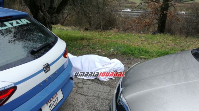 Overdose, muore dentro l'auto mentre si bucava, era di Bastia Umbra
