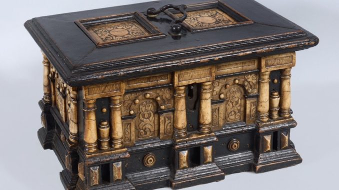 Fino al Primo Maggio luci accese su Assisi Antiquariato, già visitata da tremila persone