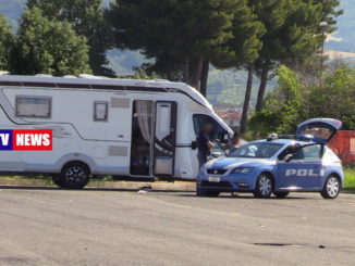 Rom a Bastia Umbra blitz della polizia, denunciate otto persone smantellato campo