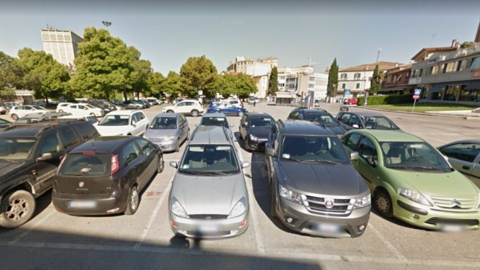 Piazza del Mercato, Bastia Popolare: "Serve trasparenza"