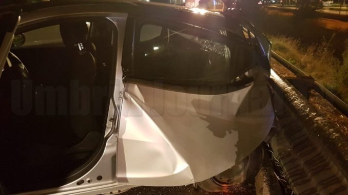 incidente-ospedalicchio (7) Incidente stradale a Ospedalicchio, cinque persone ferite nello scontro tra due auto