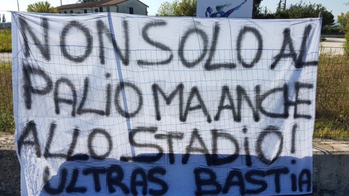 Non solo al Palio ma anche allo Stadio, un appello alla città