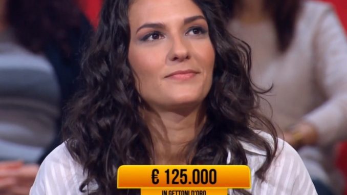 Valentina Dionigi di Bastia Umbra ai Soliti Ignoti vince 125 mila euro Valentina Dionigi di Bastia Umbra ai Soliti Ignoti vince 125 mila euro