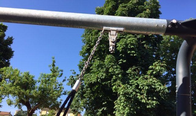 Atti vandalici ai Giardini Pubblici, il sindaco Lungarotti, nessuna tolleranza