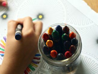 Giulio a scuola e la sua grande famiglia: una storia di autismo e inclusione