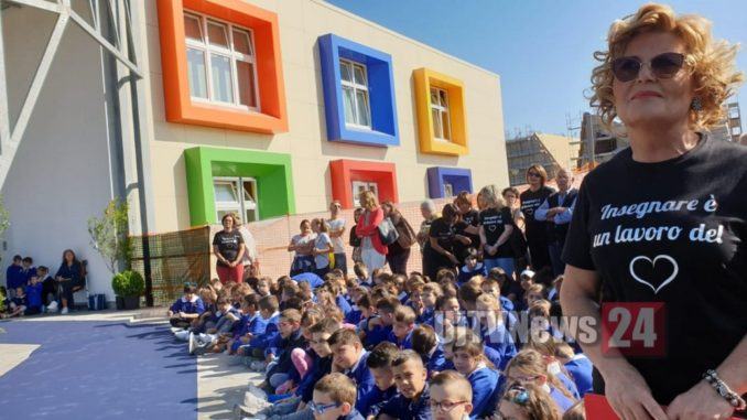 Festa a Bastia Umbra, è stata inaugurata la nuova scuola di XXV Aprile