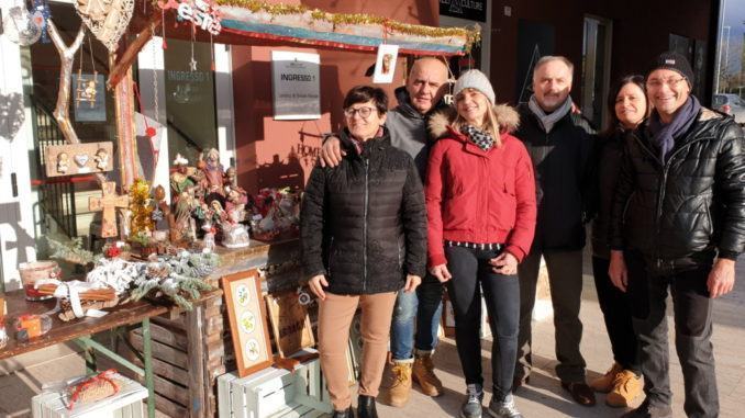 Mercatino della solidarietà al Giontella a firma de "Se' de la Bastiola sì" [Video]