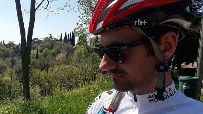 Cerca la sorella abbandonata alla nascita e che vive a Bastia, aiutiamo Mario