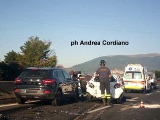 Incidente stradale sulla 75 Centrale Umbra, due auto coinvolte, tutto bloccato