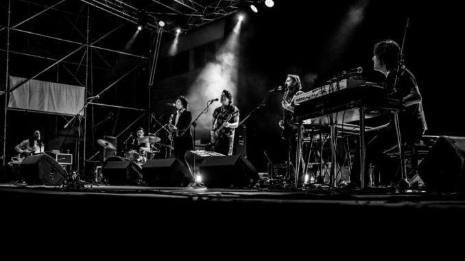 Sei fuoriclasse musica italiana rendono omaggio ai Beatles
