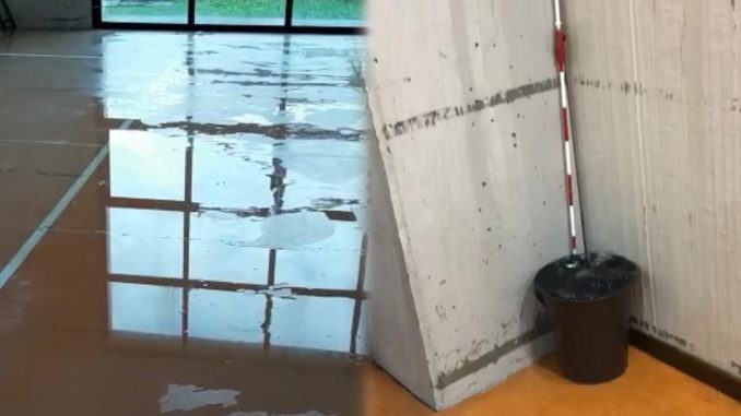 Piove nella palestra di Borgo I Maggio allenatori rimandano a casa atleti