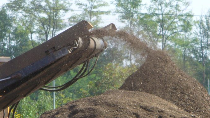 Bastia Umbra, obiettivo compostaggio-domestico, in campo sindaco e vice