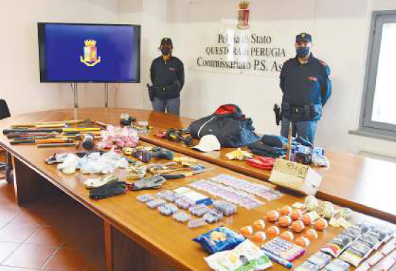 Bastia, triplice colpo a un bar, a una stazione di servizio e a un'edicola