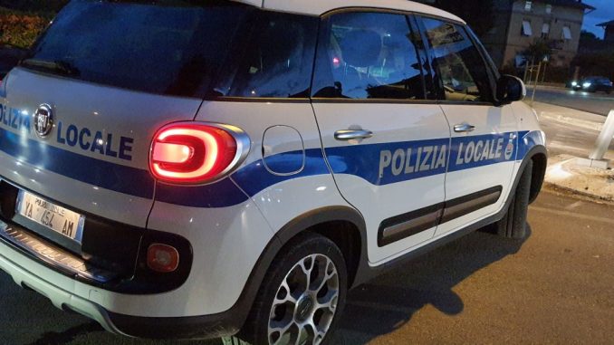 Divieto autocarri oltre 12t: attiva la nuova segnaletica