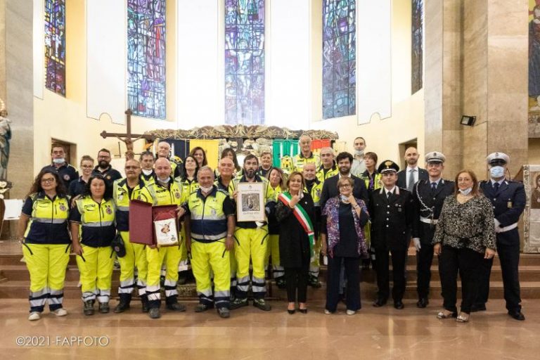 Conferito il premio San Michele d'Oro edizione 2021 ai Volontari del Gruppo Comunale Protezione Civile di Bastia Umbra 