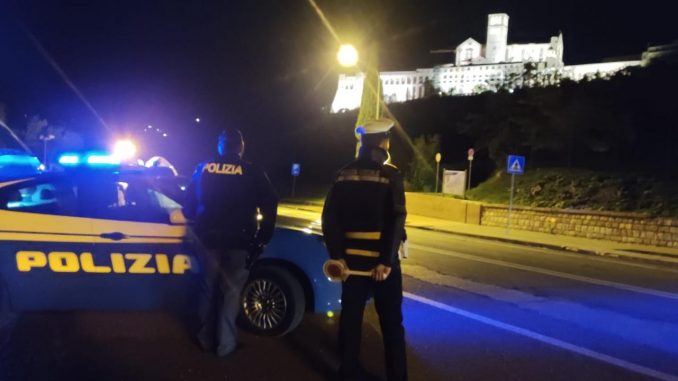 Controlli straordinari della polizia a Bastia Umbra, denunciate tre persone