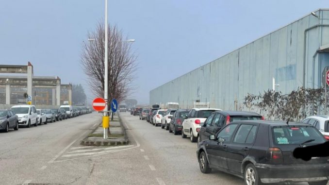 Drive through e il punto vaccinale da Bastia Umbra al PalaEeventi, molto bene