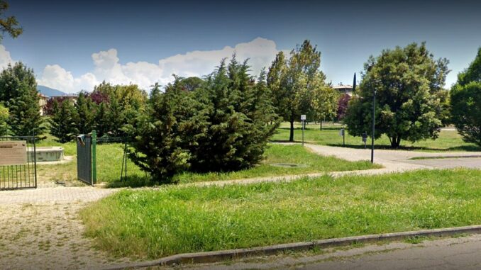 Residenti via Carlo Marx e area sgambatura cani nel degrado
