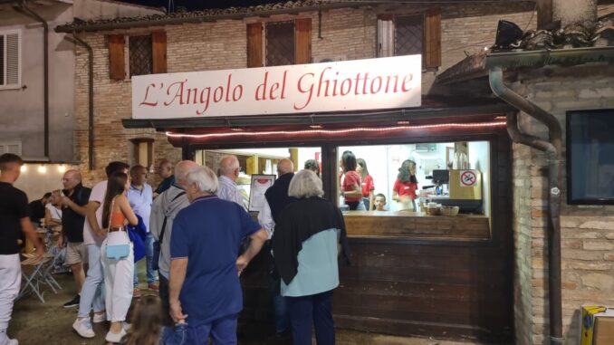 Inaugurata la 47esima edizione della Sagra della Porchetta di Costano