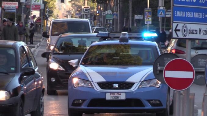 Ubriaco dopo incidente minaccia di morte i poliziotti a Bastia Umbra