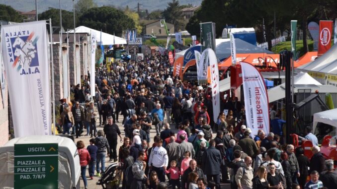 Ministri Lollobrigida e Calderone alla inaugurazione di Agriumbria