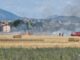 Incendio campo ad Ospedalicchio, fiamme vicino alla linea ferrata