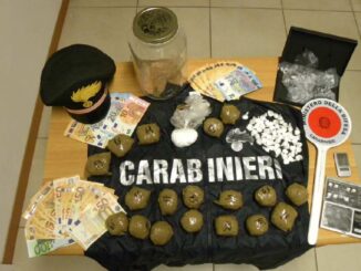 Nascondevano la droga in due abitazioni a Bastia Umbra, arrestati