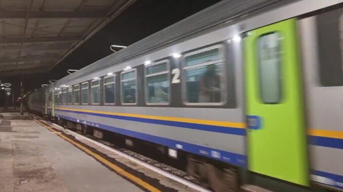 Tentano di spaccare la biglietteria della stazione ferroviaria di Bastia, due arresti